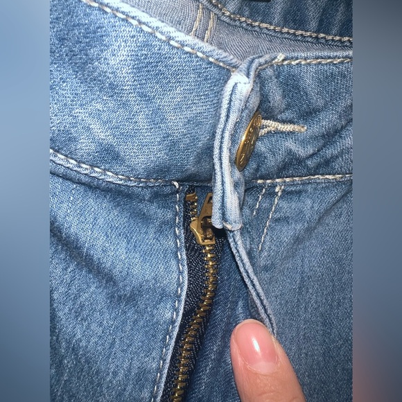 Nicki Minaj Mid Rise Cropped Women's Light Wash Blue Jeans Size 17/18 GUC - Picture 6 of 13